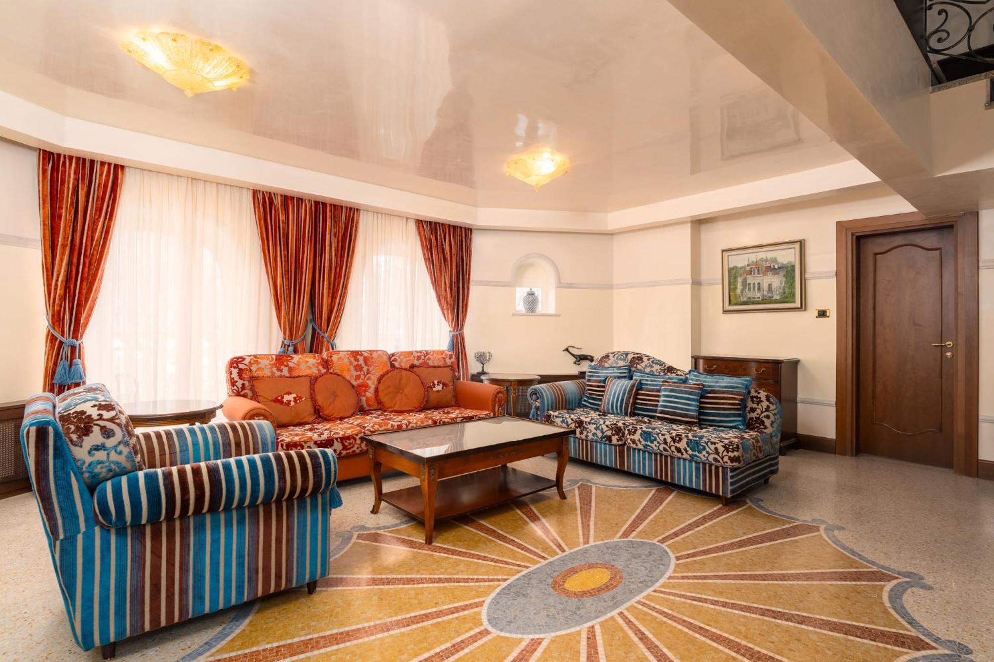Festa Winter Palace Hotel 5*