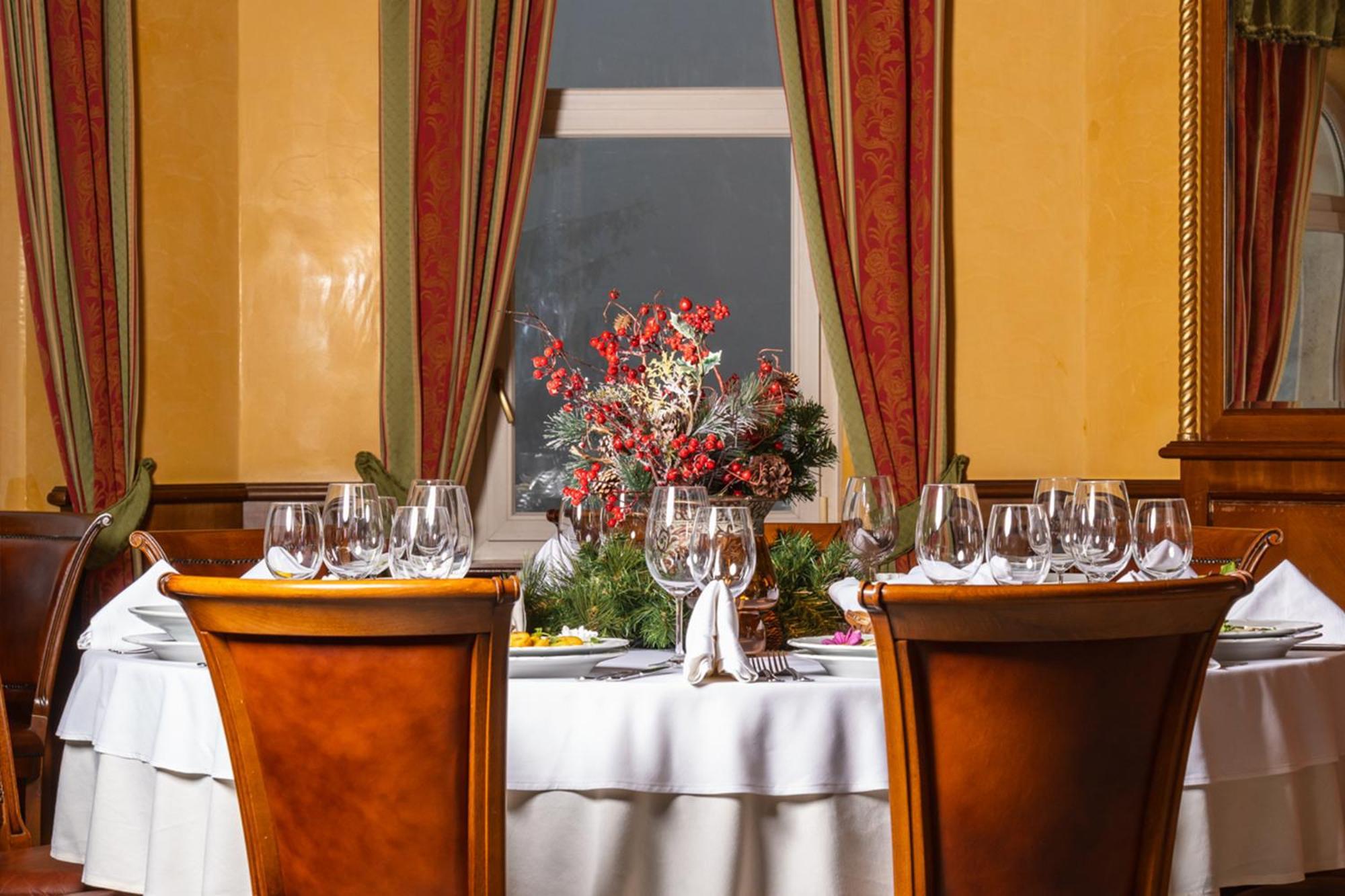 Festa Winter Palace Hotel Borowez