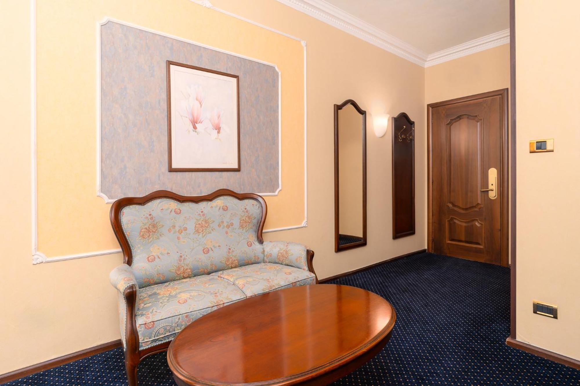 Festa Winter Palace Hotel Borowez